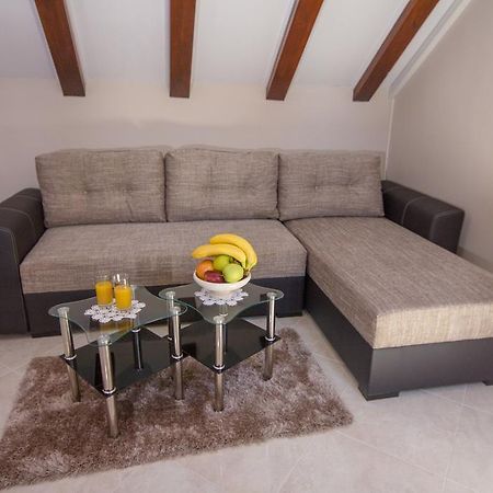 Apartment Niko Kastel Stari Kaštela 部屋 写真
