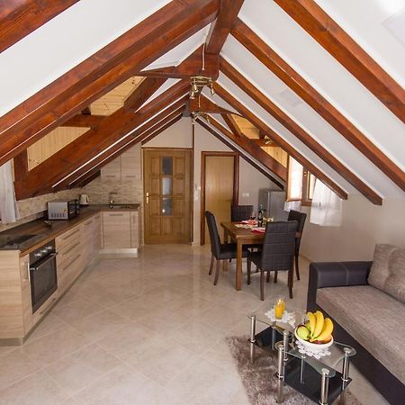 Apartment Niko Kastel Stari Kaštela 部屋 写真
