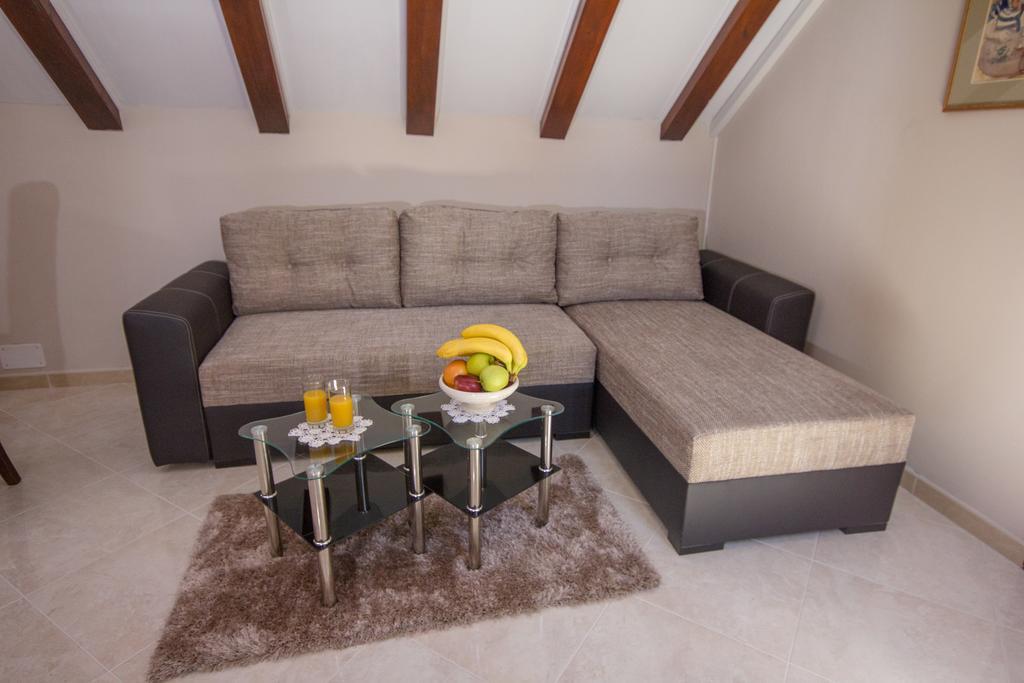 Apartment Niko Kastel Stari Kaštela 部屋 写真
