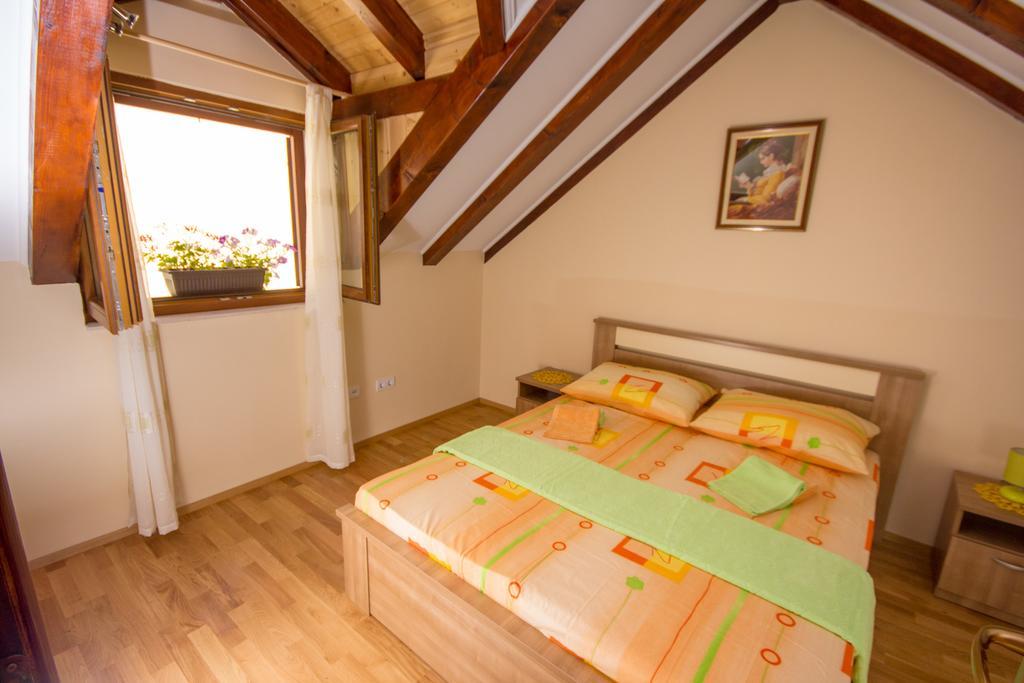 Apartment Niko Kastel Stari Kaštela 部屋 写真