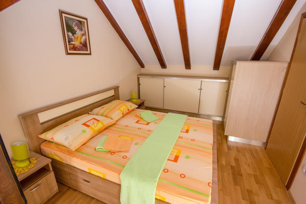 Apartment Niko Kastel Stari Kaštela 部屋 写真